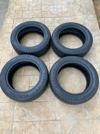 Set de 4 Neumáticos RoadX 205/55 R16