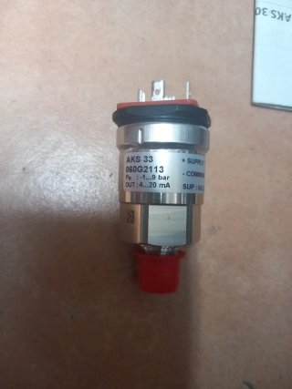 2 Transmisores  de Presión Danfoss 060G2113