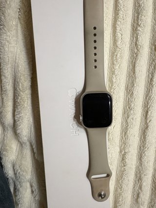 Apple Watch Series 7 Beige/Plata