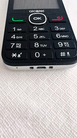 Alcatel 2008G Negro y Plata