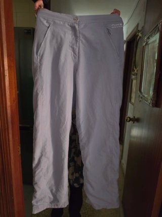 Pantalón de deporte Nike gris