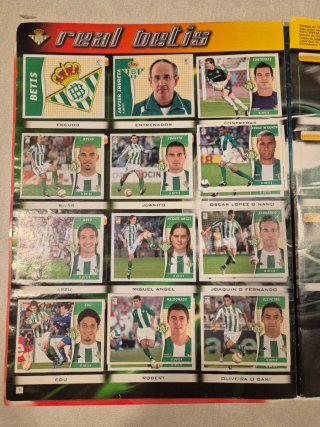 Álbum Cromos Liga Este 2006-2007 (76 Cromos)