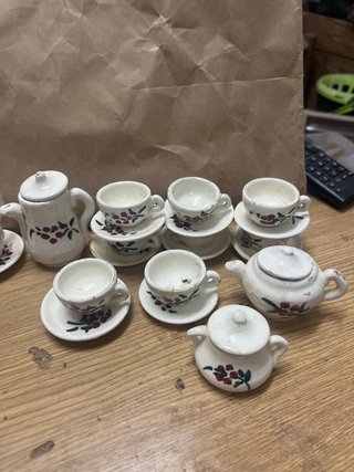 Juego de café de cerámica con flores