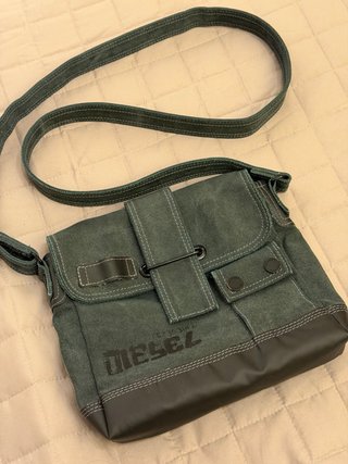 Borsa a tracolla Diesel utility verde militare
