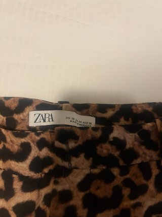 Pantalón de vestir Zara estampado animal