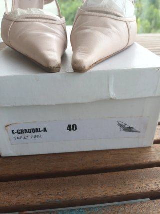 Zapatos de tacón Pio Merrezuelo rositas Talla 40