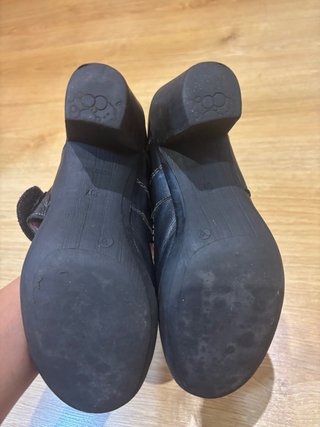 Zapatos de piel tipo Merceditas