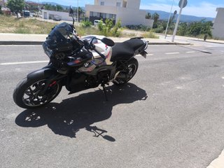 BMW K 1300 R Naked Gris y Blanca