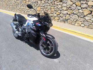 BMW K 1300 R Naked Gris y Blanca