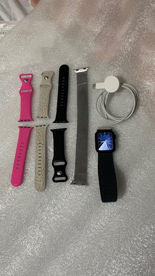 Apple Watch SE 2da Gen 40mm GPS - 100% Batería