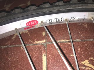 llanta Gurpil Cyber 10 de 26" MTB goma kenda