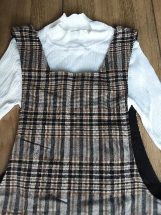 Peto de Cuadros Zara y Jersey Blanco