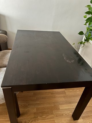 Mesa de Comedor de Madera