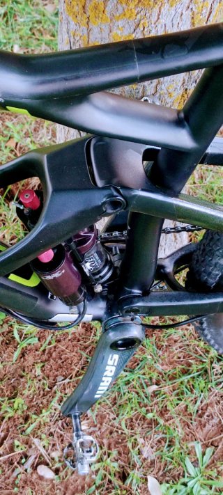 Cannondale Jekyll Enduro 27.5 carbono
