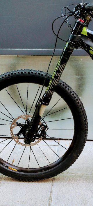 Cannondale Jekyll Enduro 27.5 carbono