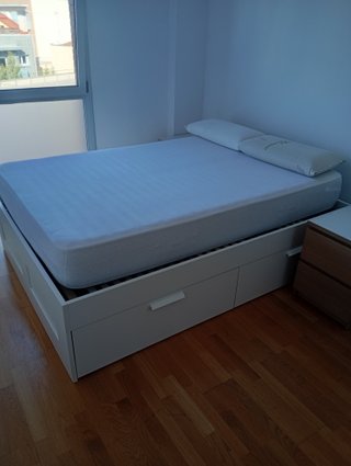 Cama IKEA BRIMNES 4 cajones + 2 mesitas