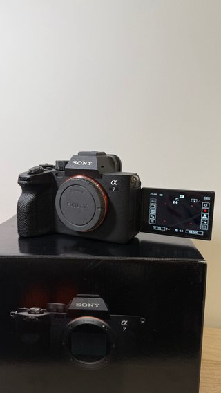 Sony A7 IV Full Frame + baterías extras