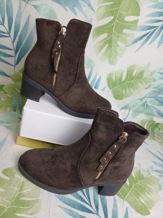 Botines marrones con cremallera nuevas