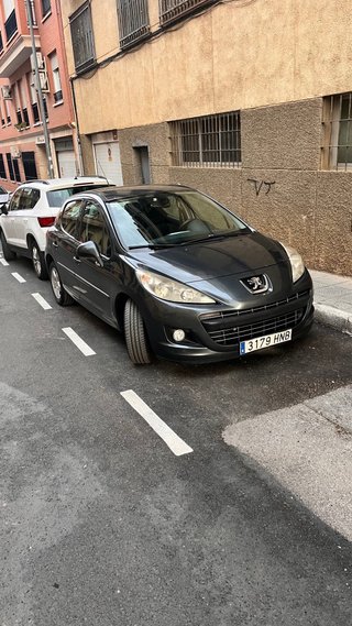 Peugeot 207 2012