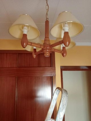 Lámpara de techo madera y tela