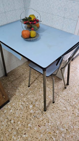 MESA COCINA PEQUEÑA