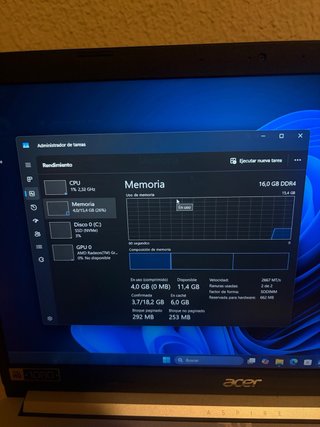 Portátil Acer Ryzen 7 5700 16GB RAM 512GB SSD