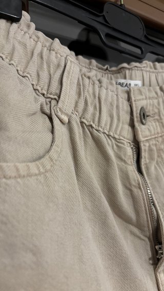 Pantalón Vaquero Beis Pull&Bear