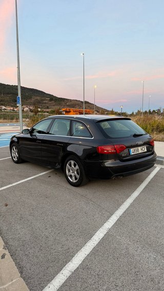 Audi A4 Avant 2011 2.0 TDI 143cv