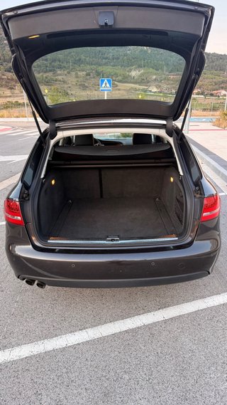 Audi A4 Avant 2011 2.0 TDI 143cv