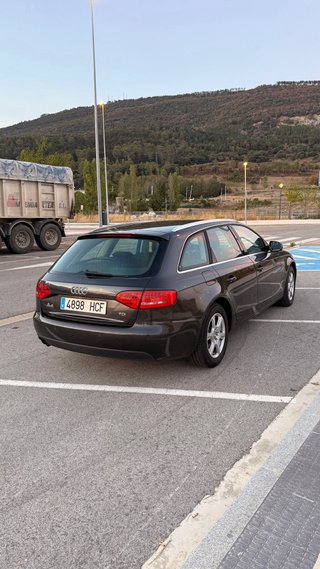 Audi A4 Avant 2011 2.0 TDI 143cv