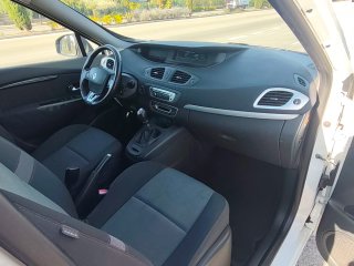 Renault Grand Scenic gasolina 7 Plazas 2014 pocos