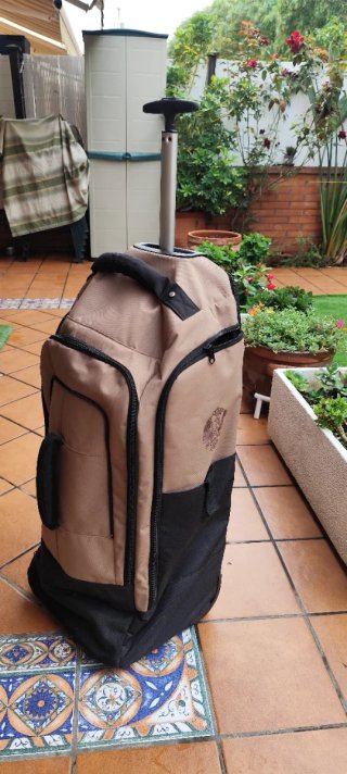 Maleta militar con ruedas