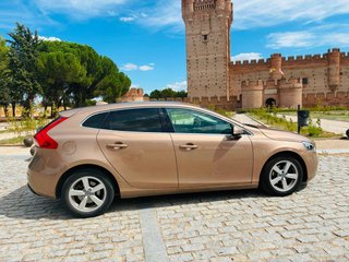 Volvo V40 2013