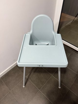 Trona IKEA Azul con Bandeja