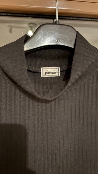 Jersey Negro de Cuello Alto Pimkie
