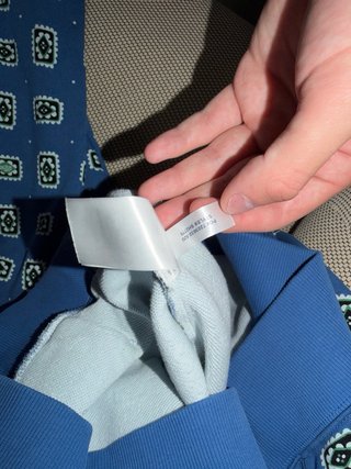 Sudadera Lacoste Azul con Estampado Geométrico