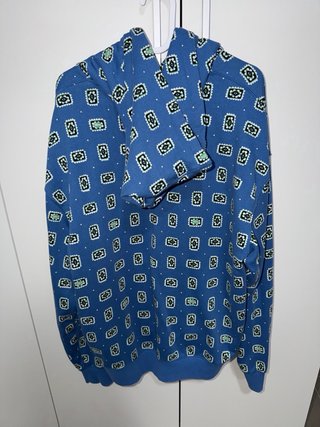 Sudadera Lacoste Azul con Estampado Geométrico