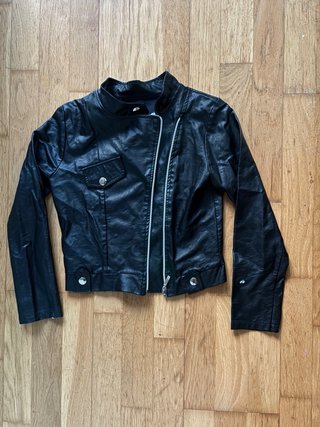Chaqueta de cuero negra