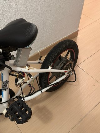 Bicicleta eléctrica infantil