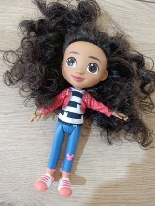 Muñeca Gabby con orejas de gato