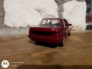 No box ...Modellino Ford Orion 1:24 Schabak