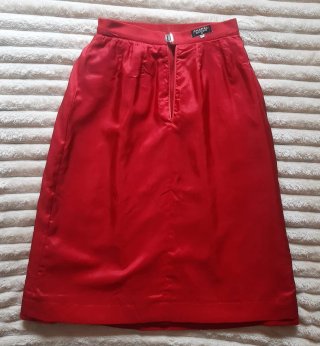 Falda Chanel Roja Midi Talla S
