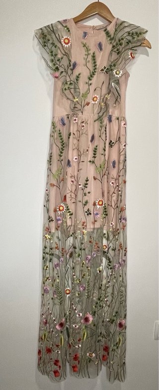 Vestido Largo Tul Bordado Floral Mariposa
