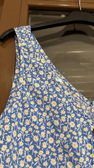 Blusa de tirantes Shein con flores