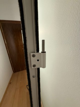 Puerta de Vidrio con Marco Blanco
