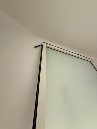 Puerta de Vidrio con Marco Blanco