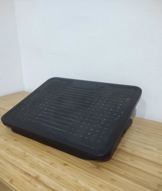Reposapiés ergonómico oficina u hogar.