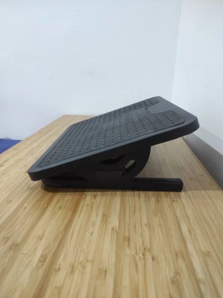Reposapiés ergonómico oficina u hogar.