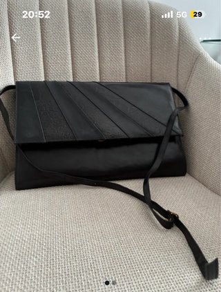 Cartera Clásica Negra