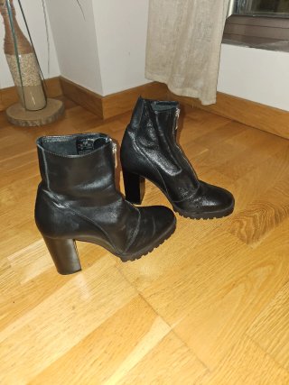 Botines Negros de Tacón Zara Talla 36